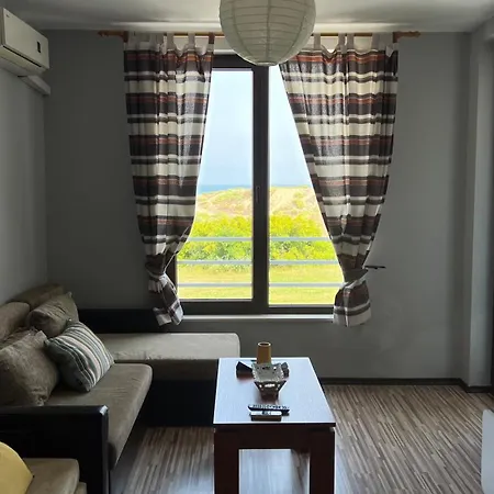 Stamopolulux директен изглед към морето Приморско