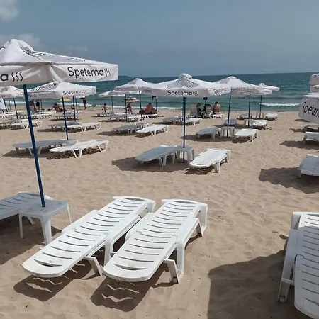 Stamopolulux директен изглед към морето Приморско