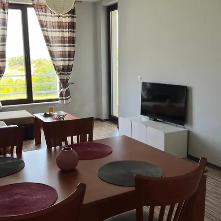 Stamopolulux директен изглед към морето