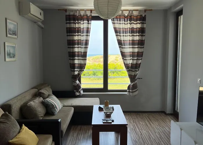 Stamopolulux директен изглед към морето פרימורסקו