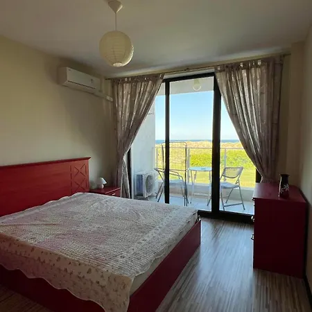Stamopolulux директен изглед към морето * 普里莫尔斯科