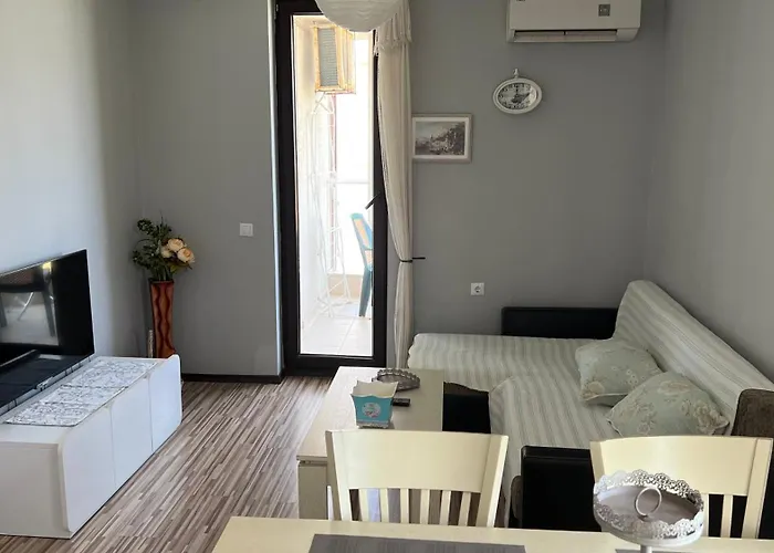 Stamopolulux директен изглед към морето * 普里莫尔斯科