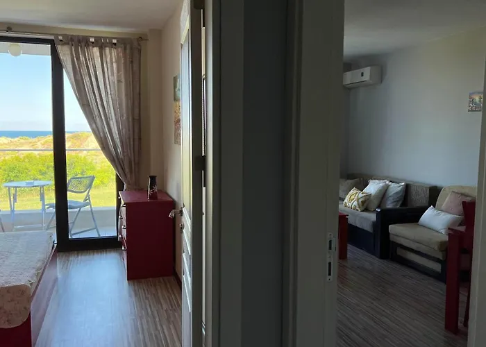 Stamopolulux директен изглед към морето * 普里莫尔斯科