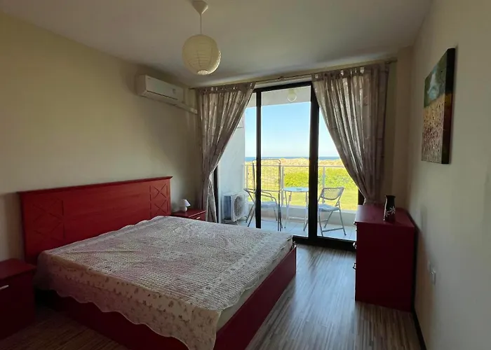 Stamopolulux директен изглед към морето * 普里莫尔斯科